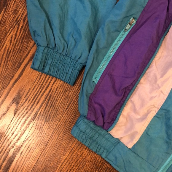 Vintage 80s Lacoste Windbreaker with Zip Off Sleeves - Picture 7 of 12